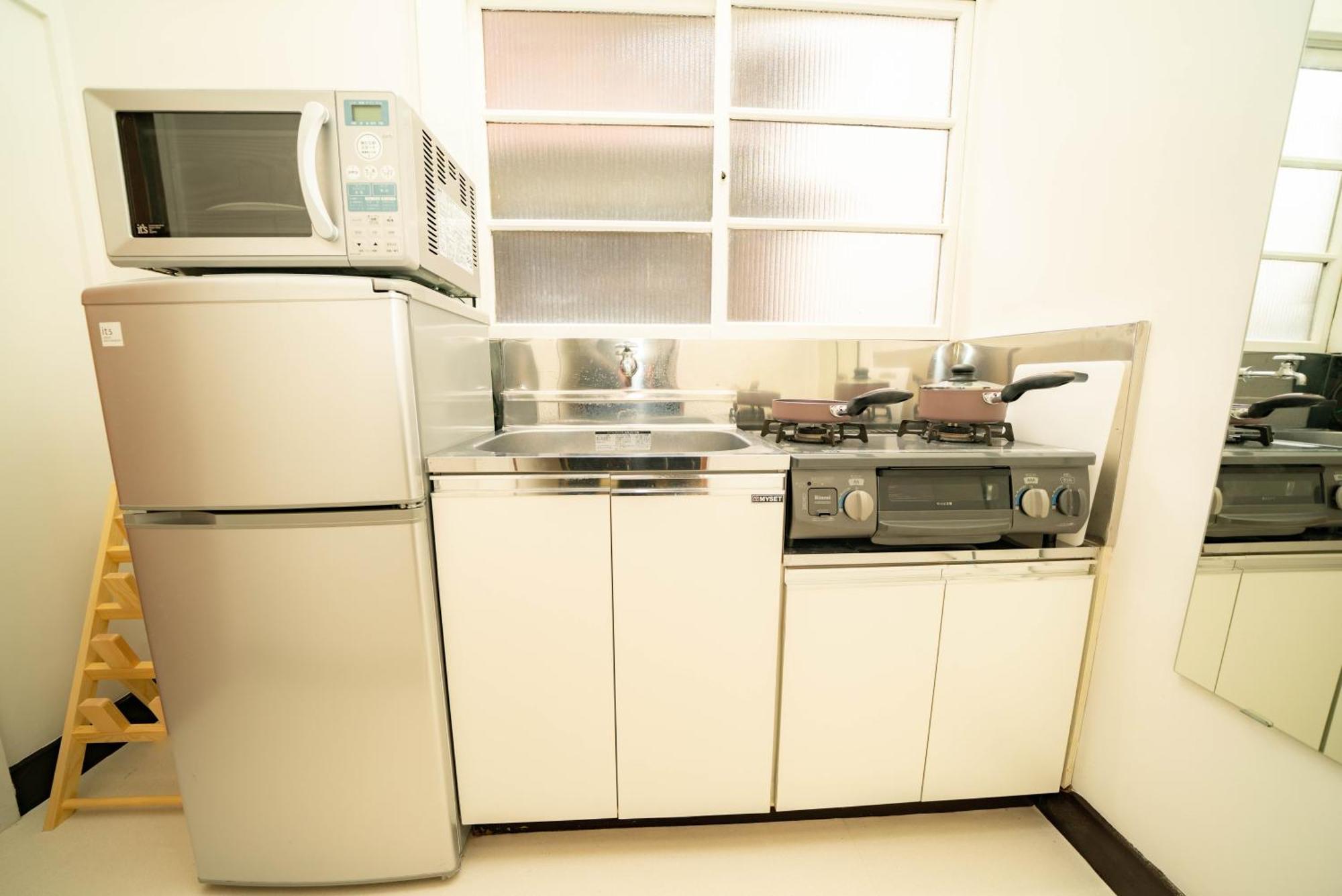 Apartment 3 Bedrooms House In Food Heaven Area